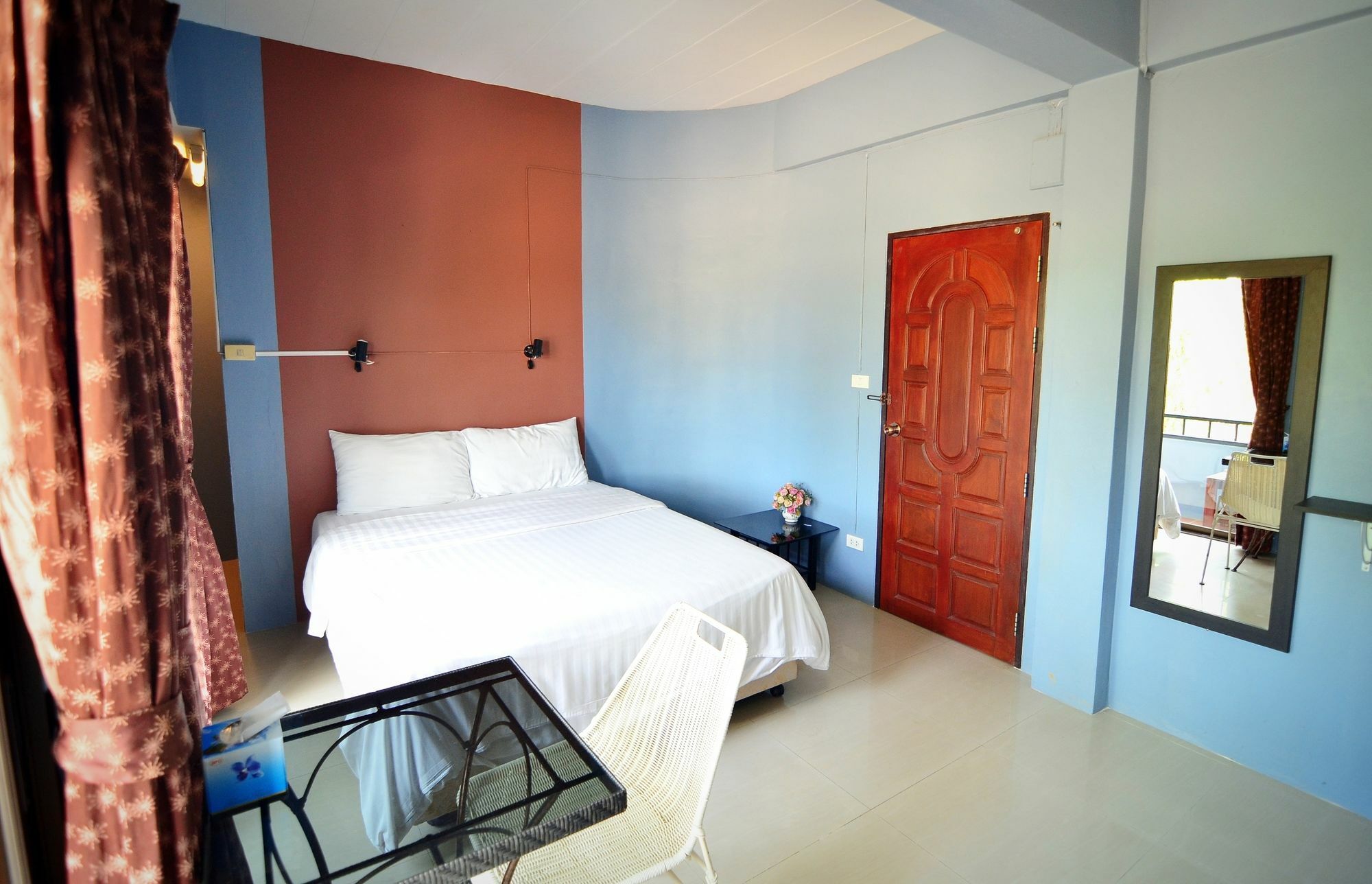 Hotel The Famous House - Jomtien Extérieur photo